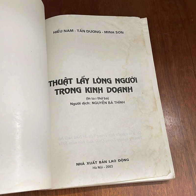 II Sách Kỹ Năng: Thuật Lấy Lòng Người Trong Kinh Doanh - 2003 525278