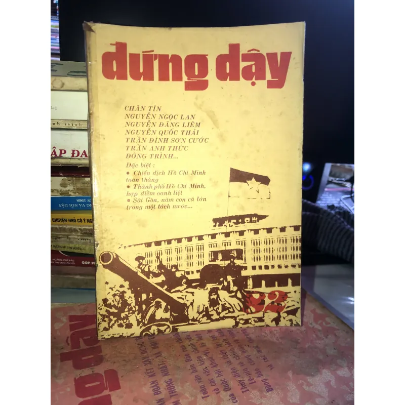 Đứng dậy 82  1020569