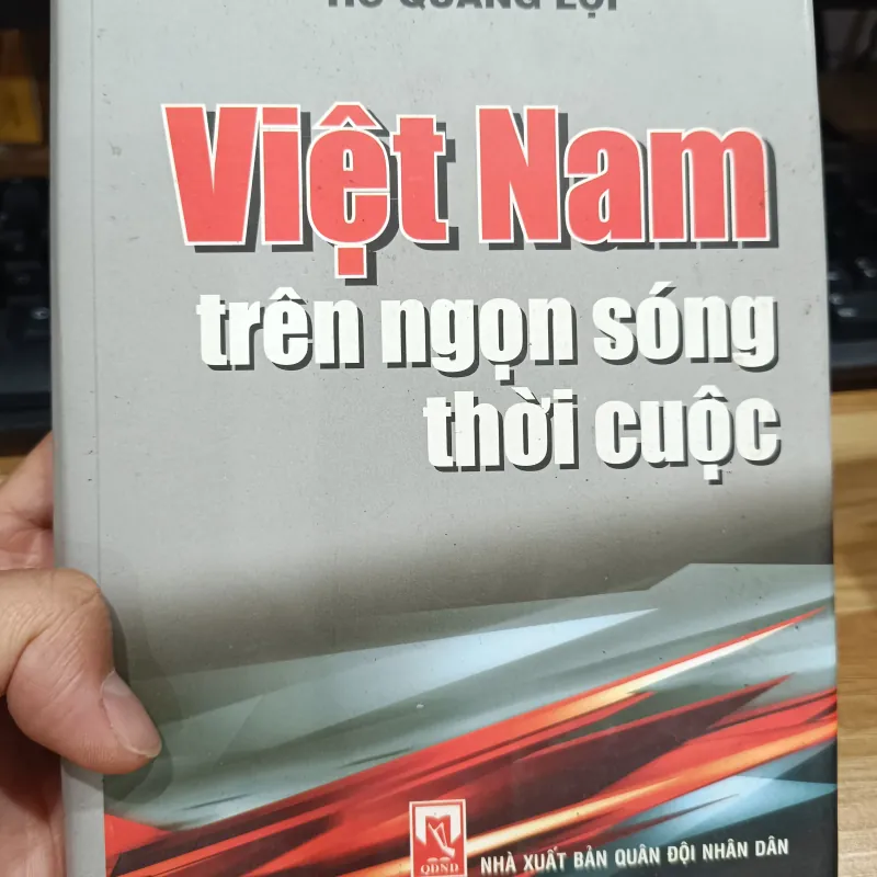Việt Nam trên ngọn sóng thời cuộc bìa cứng  971853