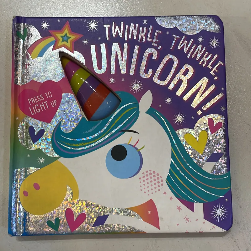 NGOẠI VĂN tiếng anh trẻ em : Twinkle , Twinkle UNICORN! - press to light up  1027561