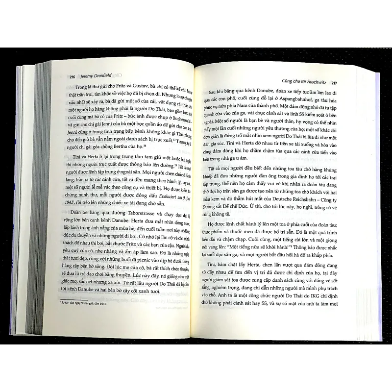 CÙNG CHA ĐẾN AUSCHWITZ 1005126