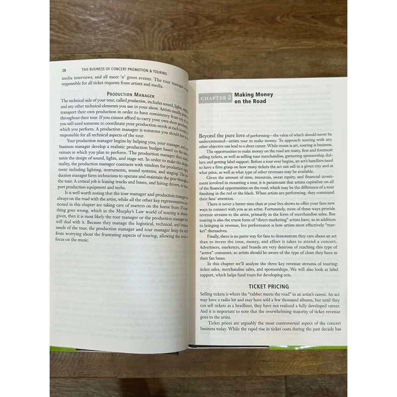 This Business of Concert Promotion and Touring - Clifford A. Bloom 730841