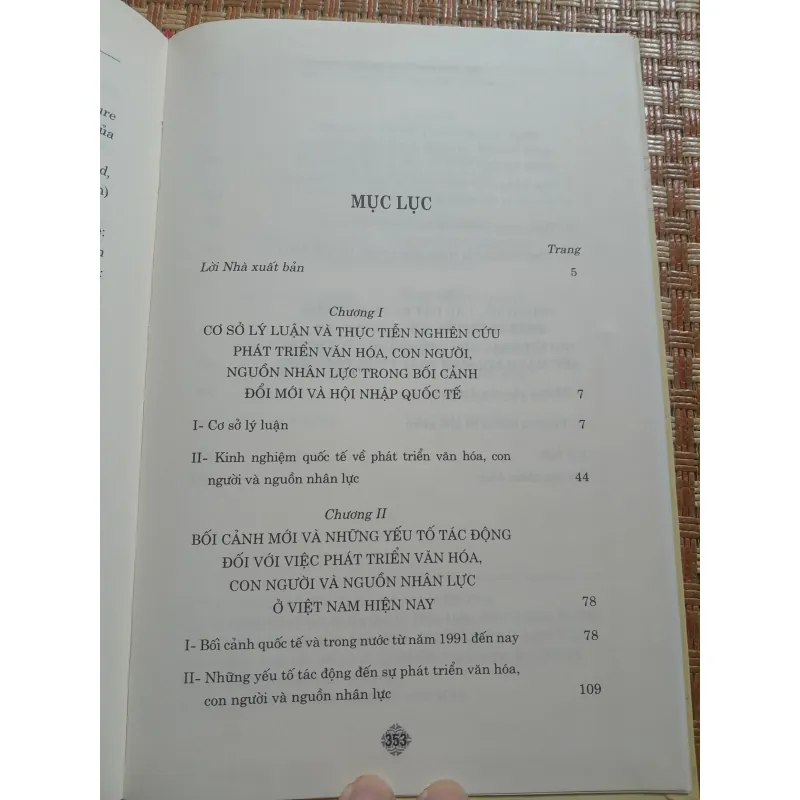 PHÁT TRIỂN VĂN HÓA VÀ CON NGƯỜI VIỆT NAM... 752477