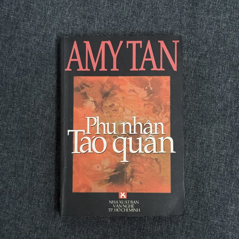 Phu nhân Táo quân - Amy Tan (Tần Ái Mỹ) 925483