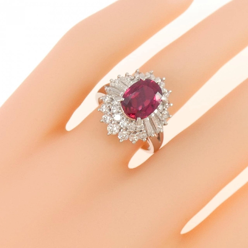 Nhẫn Ruby Tasaki 2.33CT - Hàng hiệu Chính hãng 838551