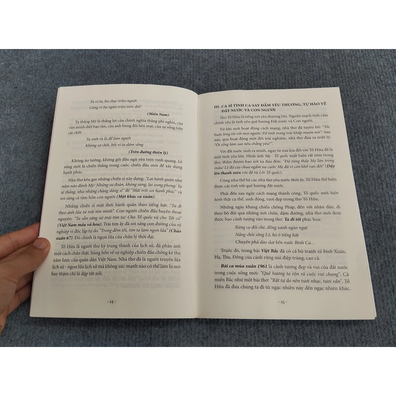 TỐ HỮU - NGỌN CỜ ĐẦU VẺ VANG THƠ CA CÁCH MẠNG 504738