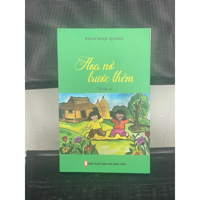 Hoa nở trước thềm 534260