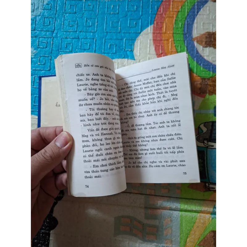 Bốn cô con gái nhà bác sĩ March tập 1 975381