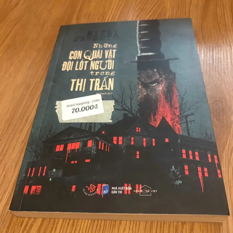 Những con quái vật đội lốt người trong thị trấn - Mitzi Szereto 753939