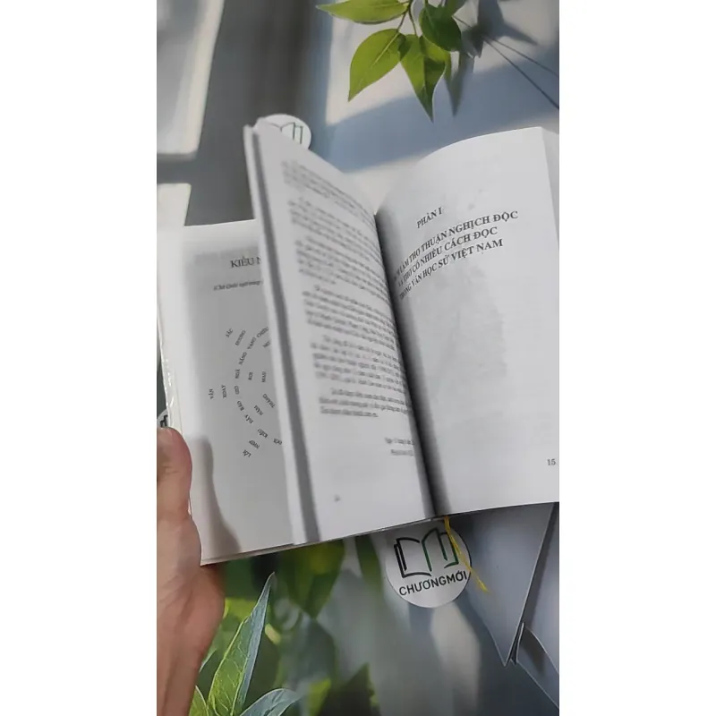 [MIỄN PHÍ BỌC SÁCH] Bài Thơ Vịnh Kiều Độc Đáo Và Cách Làm Thơ Thuận Nghịch Độc - Phạm Đan Quế 990454