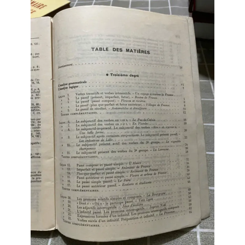 SÁCH TIẾNG PHÁP  Cours de Langue et de Civilisation Françaises 2 556977