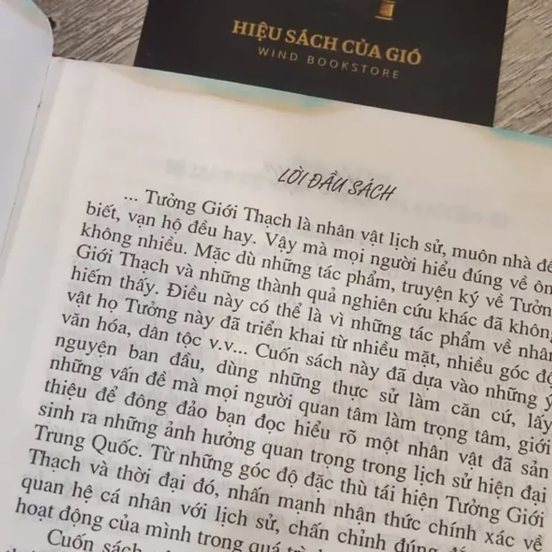 [Bìa cứng] Chìm nổi - (Viết về Tưởng Giới Thạch) 990145