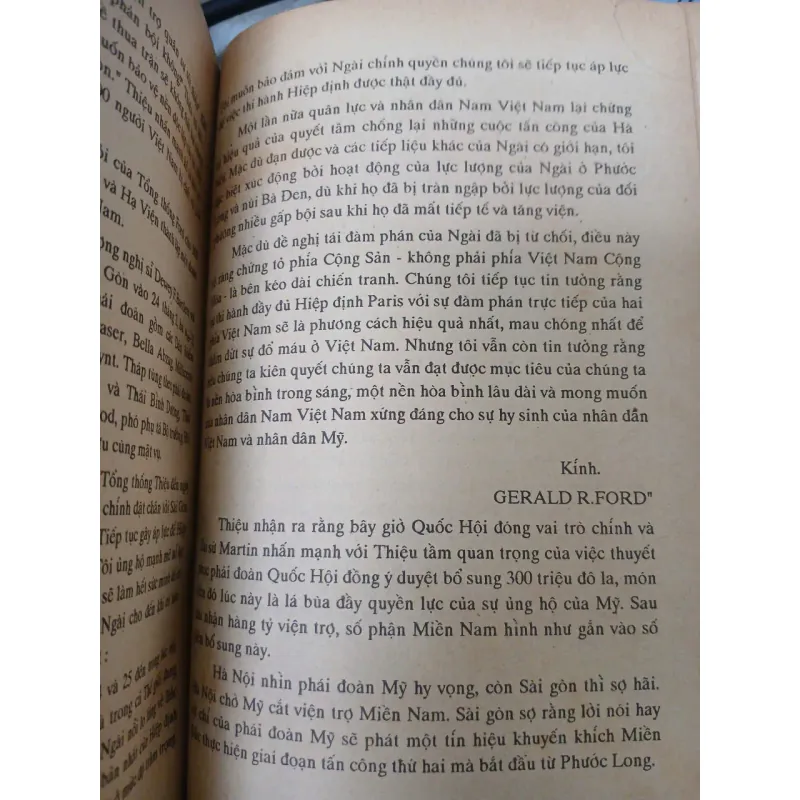 TỪ TÒA BẠCH ỐC ĐẾN DINH ĐỘC LẬP - NGUYỄN TIẾN HƯNG, JERROLD L. SCHECTER 1005261