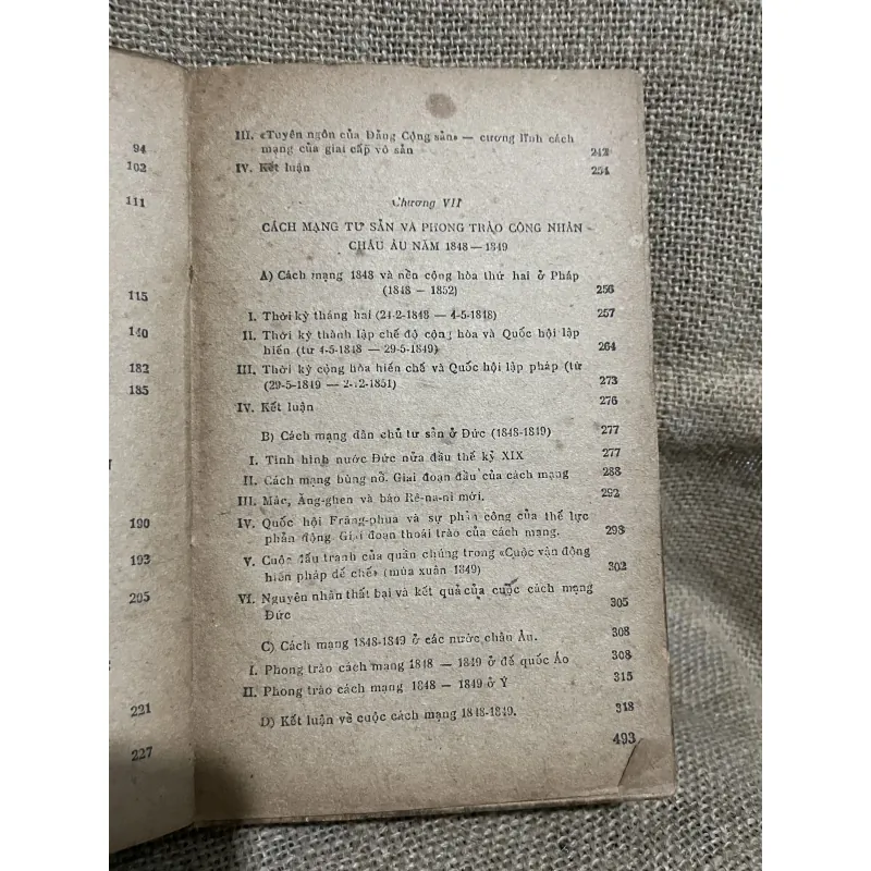 Lịch sử thế giới cận đại ; 400 trang  748180