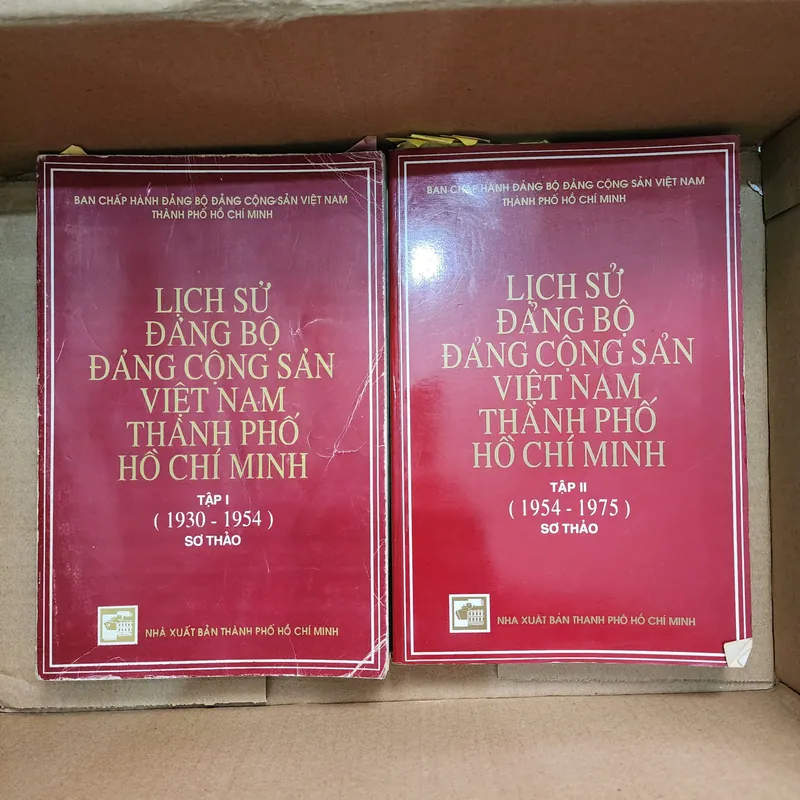 Lịch sử Đảng bộ Đảng cộng sản Việt Nam TPHCM 1930-1975 | 2 tập 689662