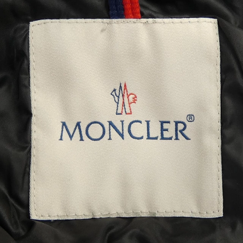 Áo khoác lông vũ MONCLER 637997
