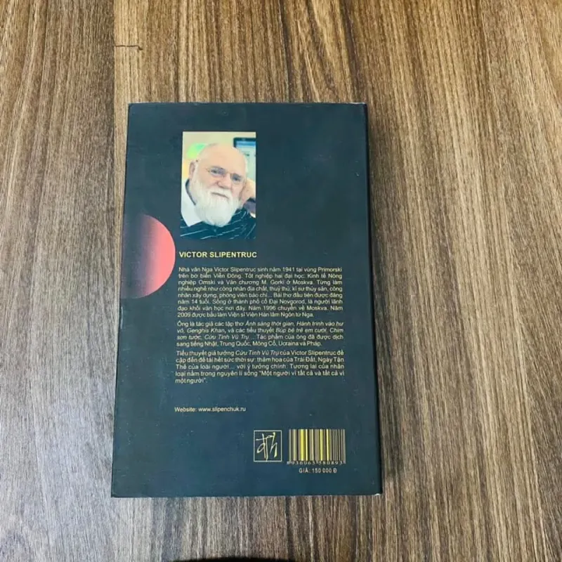 Cứu Tinh Vũ Trụ - Victor Slipentruc#HATRA 1027912