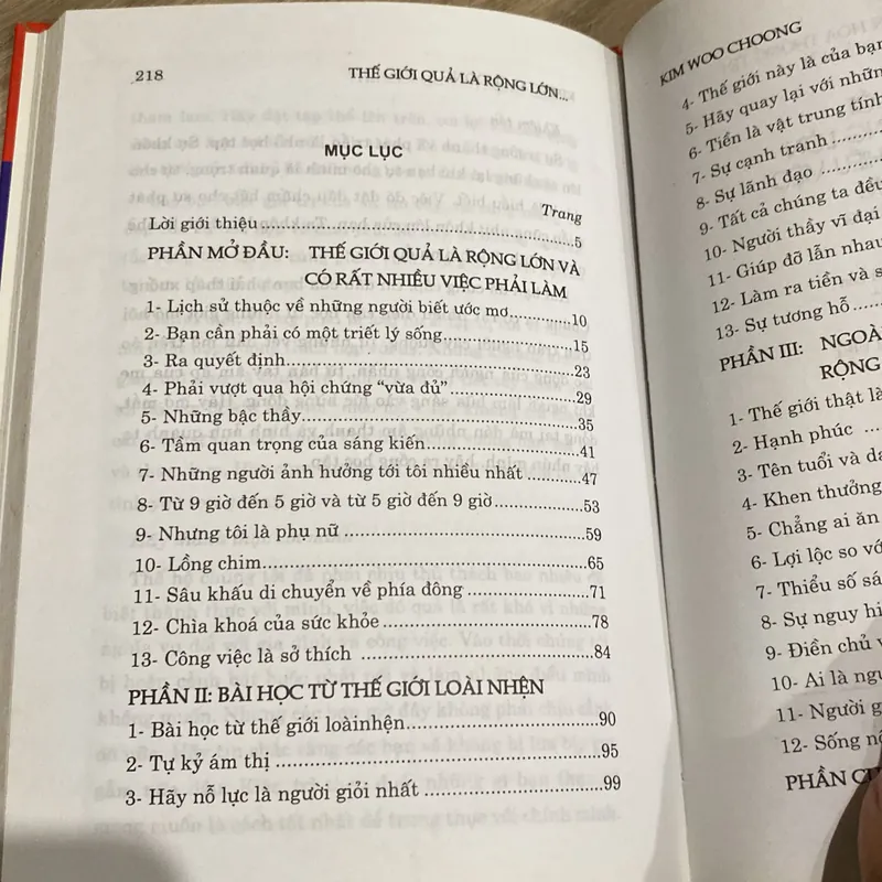 THẾ GIỚI QUẢ LÀ RỘNG LỚN VÀ CÓ RẤT NHIỀU VIỆC PHẢI LÀM, bản bìa cứng (2003) 598799