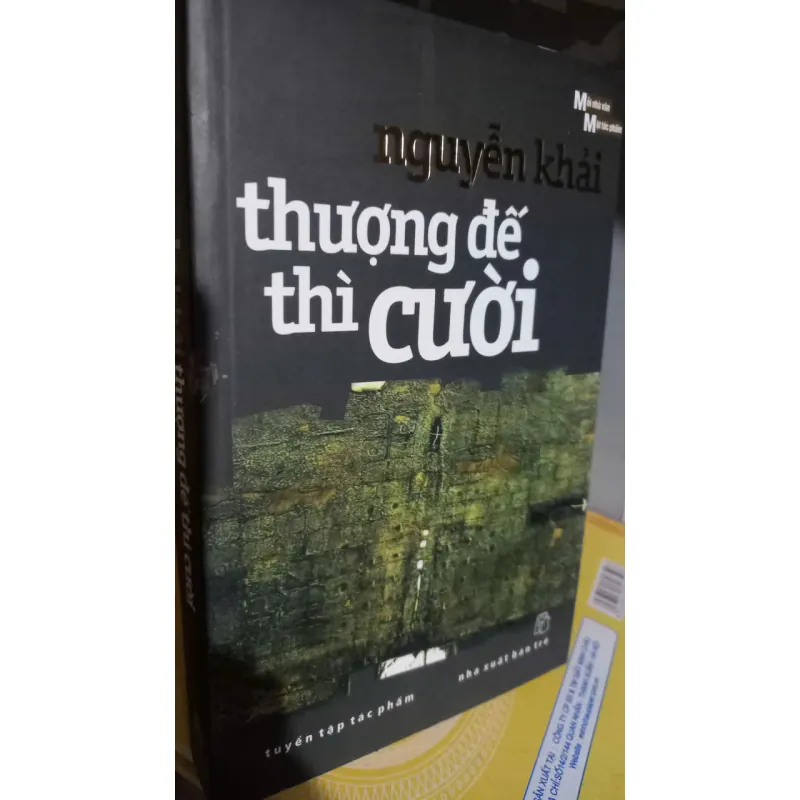 thượng đế thì cười 992196