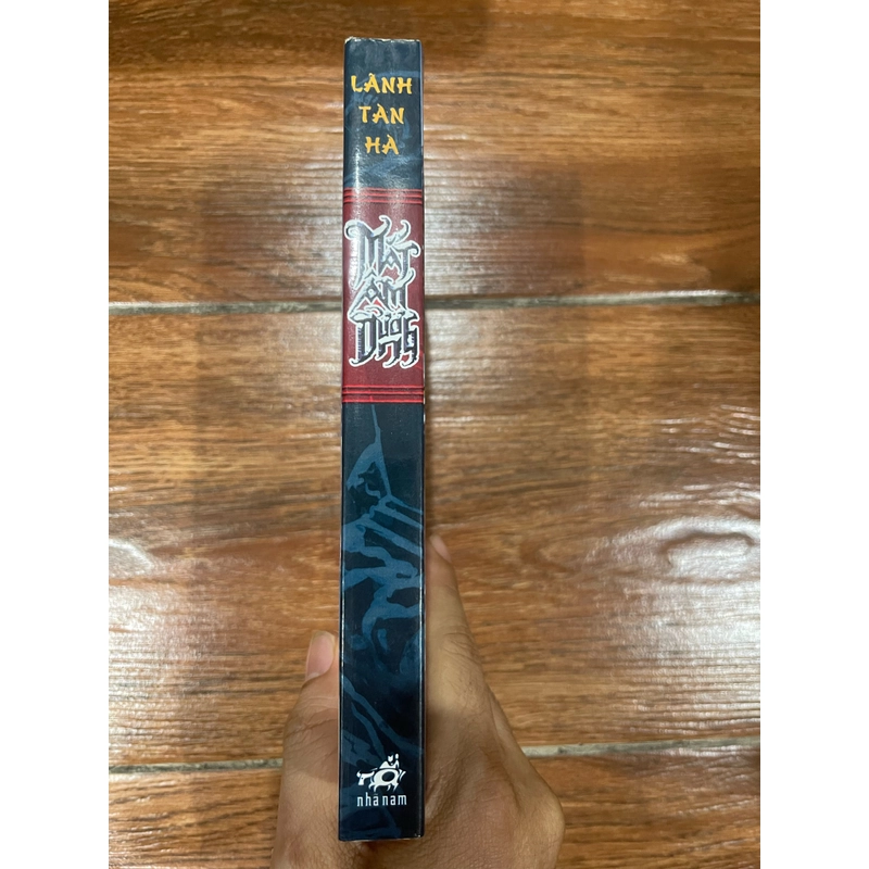 MẮT ÂM DƯƠNG - Lãnh Tàn Hà (7) 524220