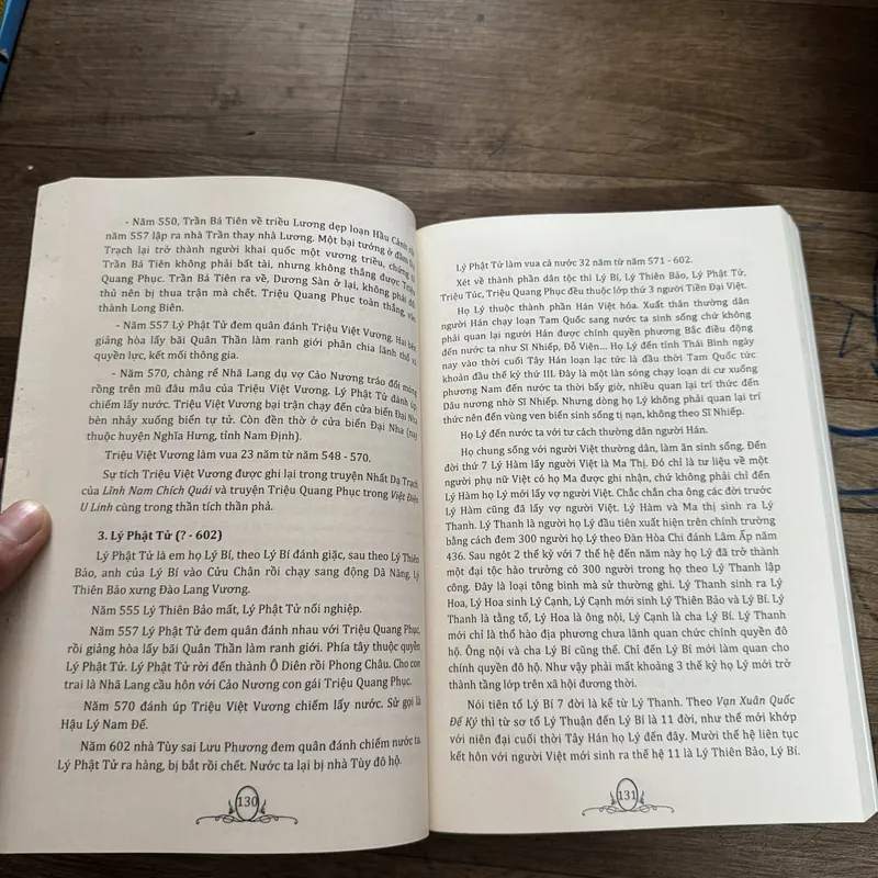 Văn minh đại Việt 699340