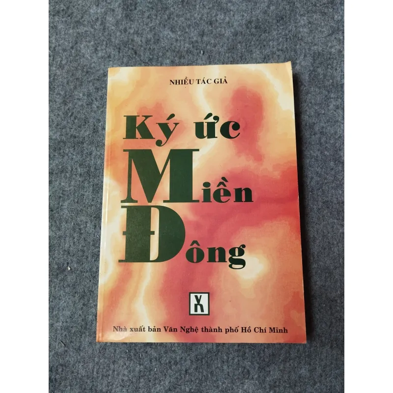 KÝ ỨC MIỀN ĐÔNG 700952