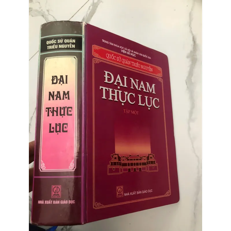 Đại Nam Thực Lục (Tập Một) Quốc Sử Quán Triều Nguyễn 689197