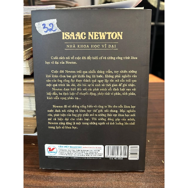Isaac Newton - Nhà khoa học vĩ đại - Rasmus Hoài Nam (biên soạn) 930704
