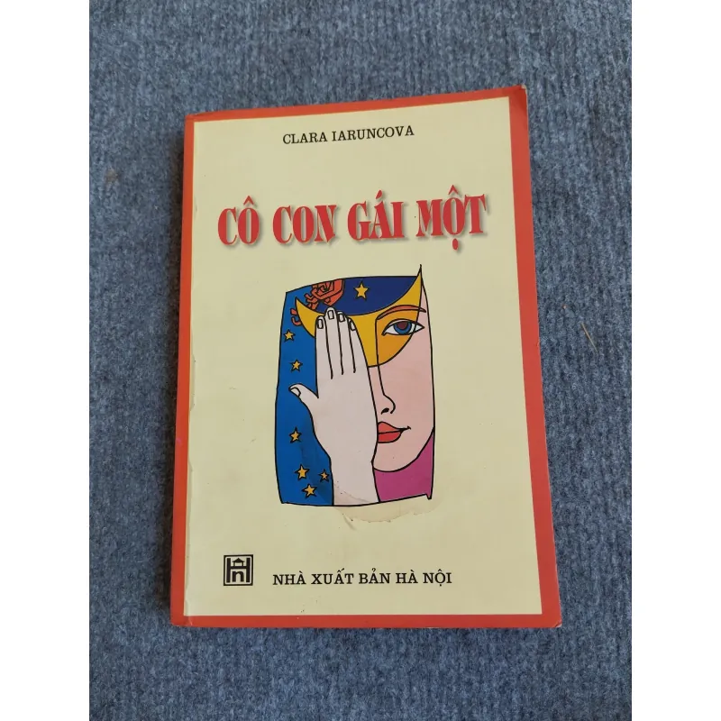 CÔ CON GÁI MỘT - CLARA IARUNCOVA 574285