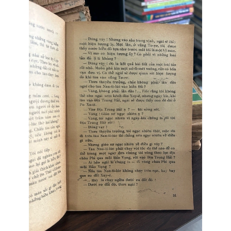 Hai vạn dặm dưới biển -Lê Anh dịch 927726