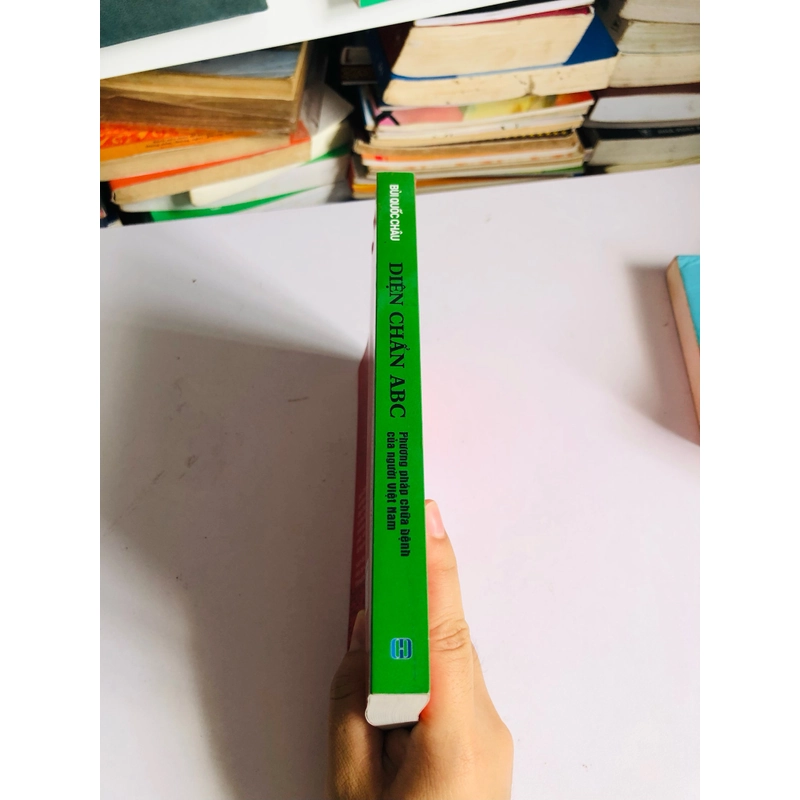 📘 DIỆN CHẨN ABC – Bùi Quốc Châu  Sách in màu, giấy bóng 530529