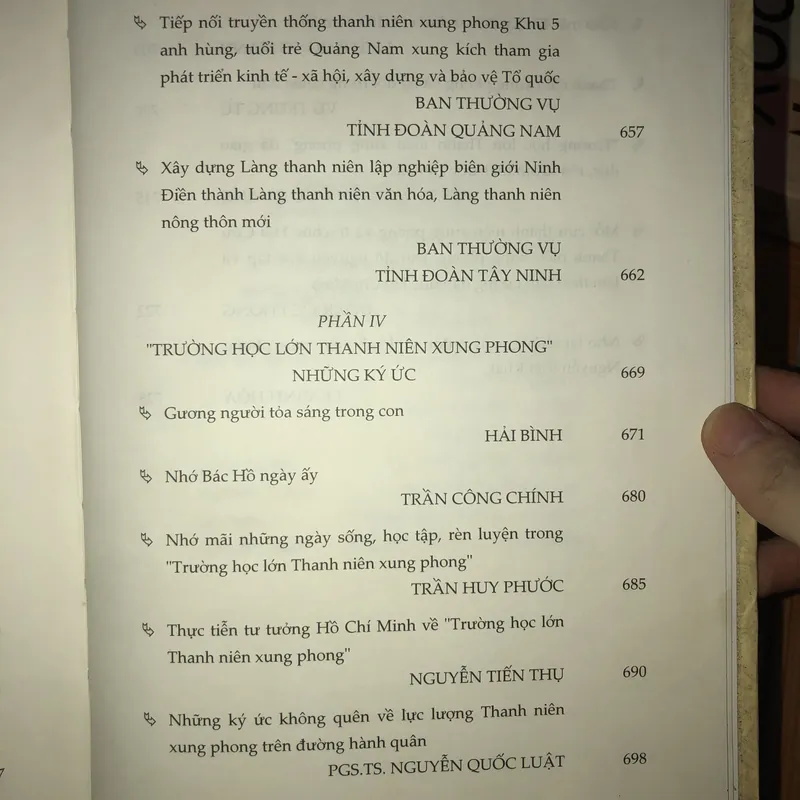 Tư tưởng Hồ Chí Minh về trường học lớn thanh niên xung phong  733559