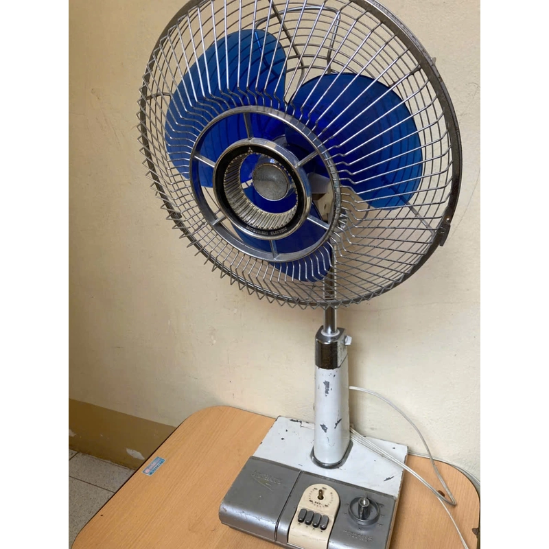 Quạt lửng gang sắt toàn thân Mitsubitshi Nhật 100v 444539