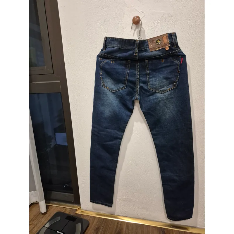 Quần jeans dài nữ Made In Vietnam (sz 28) chính hãng (đã qua sử dụng) 738196