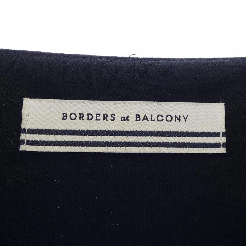 【Mã giảm giá】BORDERS at BALCONY Áo 636550