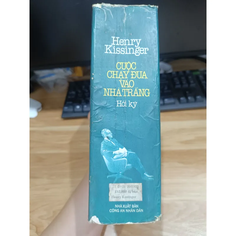 Cuộc chạy đua vào nhà trắng - Hồi ký Henry Kissinger  992443