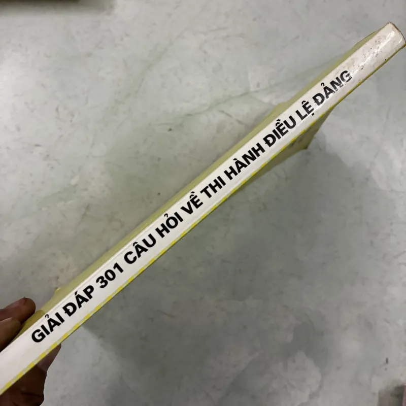Giải đáp 301 câu hỏi về thi hành điều lệ Đảng 1010133