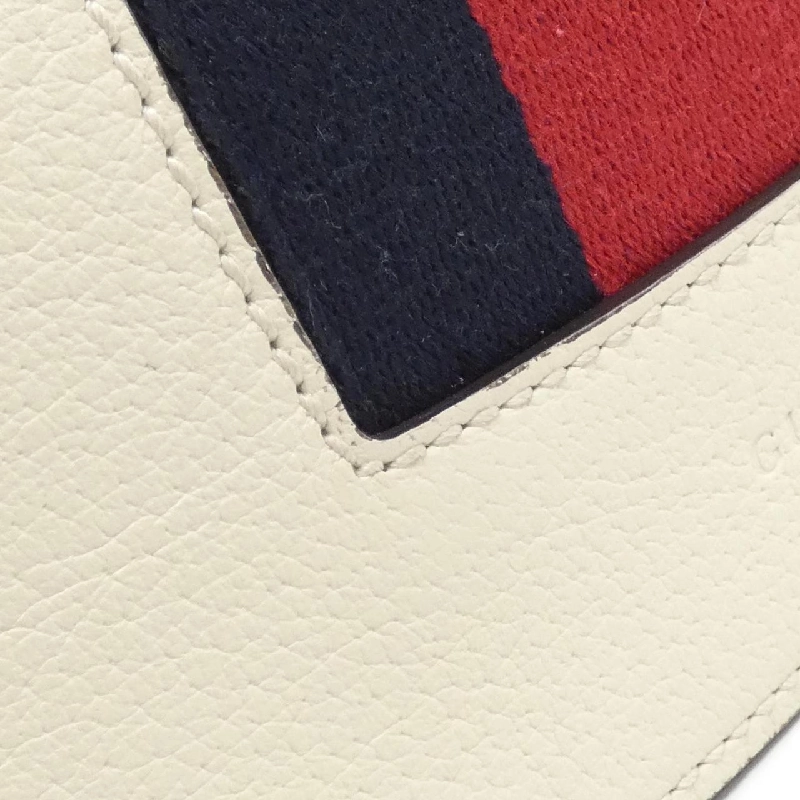 Túi xách vai Gucci 505388 CWGKT 613121