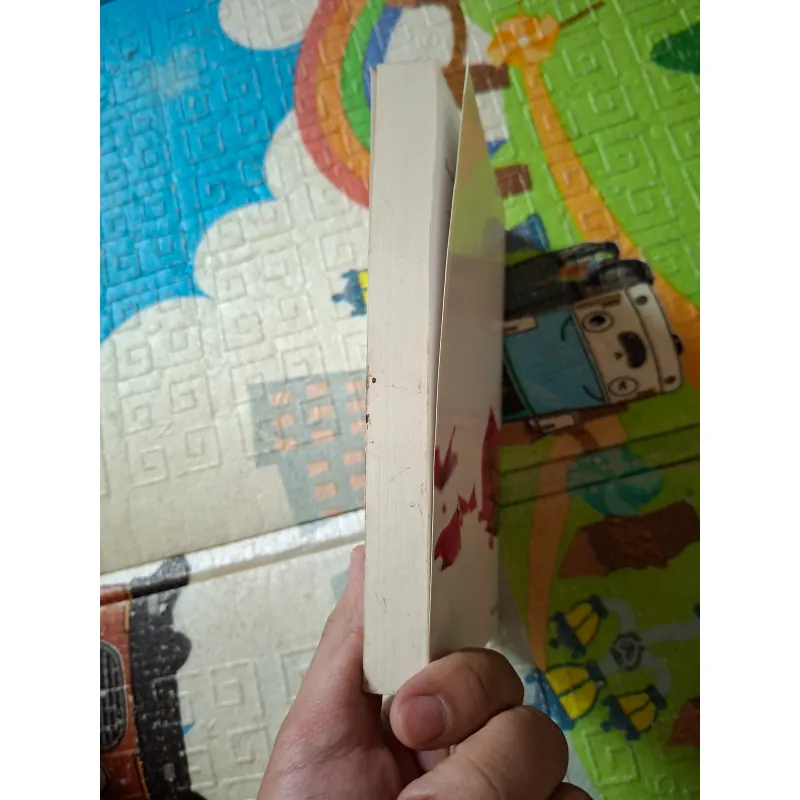 Một đóa hồng không đỏ cũng chẳng bạch 999833