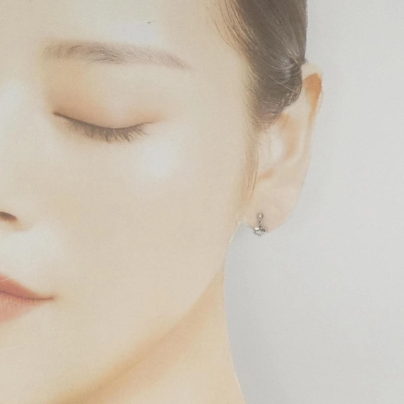 K10WG Bông tai kim cương hình trái tim 0.018CT - Hàng hiệu Chính hãng 870812