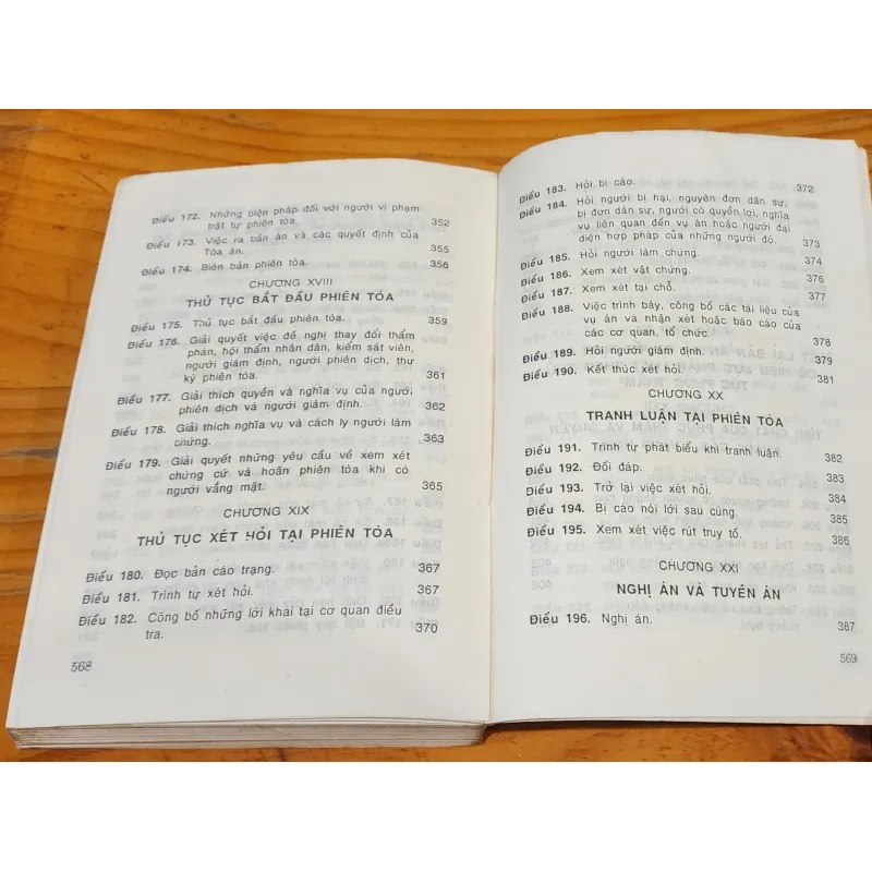 Bình luận khoa học: BỘ LUẬT TỐ TỤNG HÌNH SỰ (577 trang) 791936