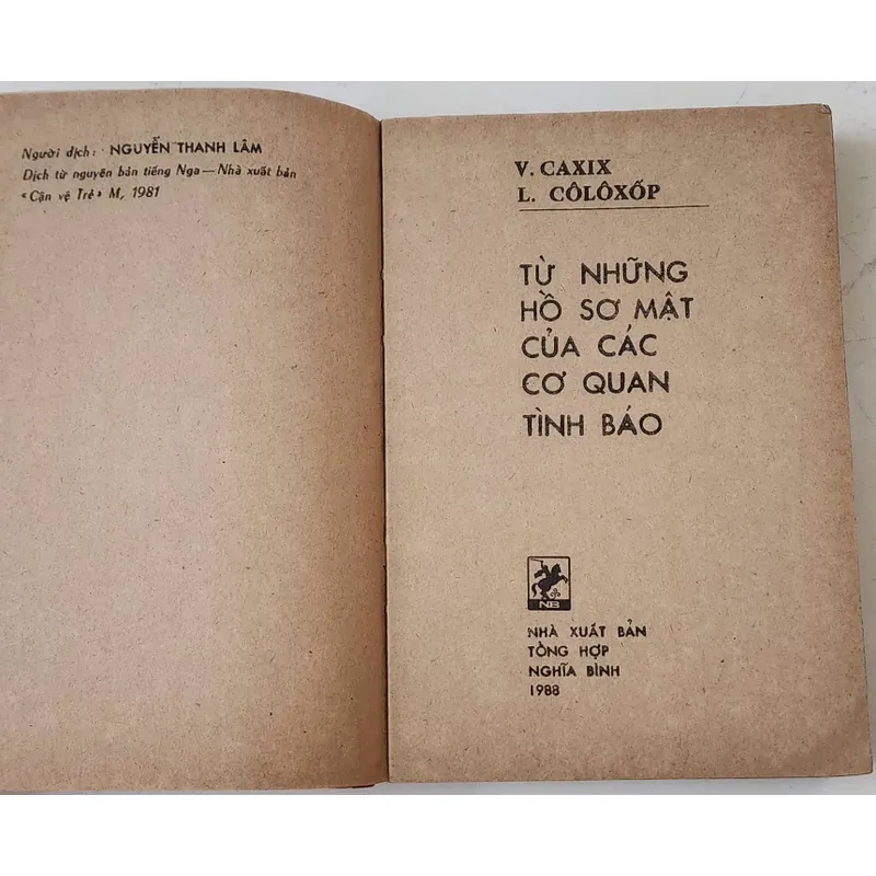 TỪ NHỮNG HỒ SƠ MẬT (sách viết về thế giới tìình báo) 702945