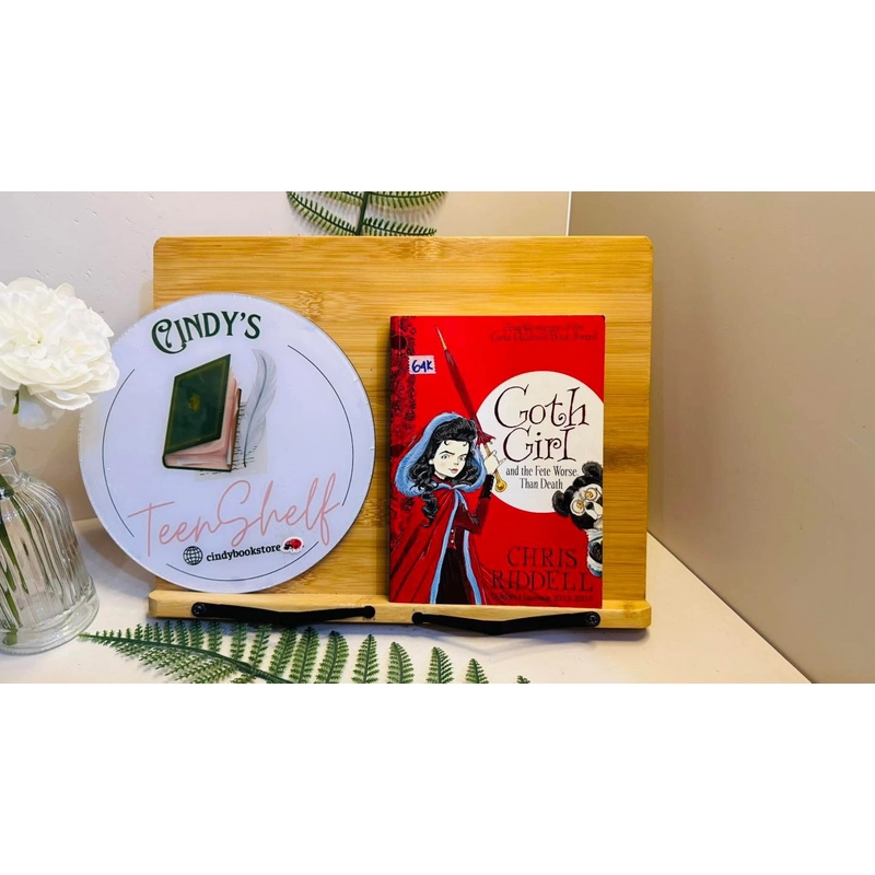 [Sách tiếng Anh 2hand] GOTH GIRL AND THE FETE WORSE THAN DEATH - Chris Riddell 552664