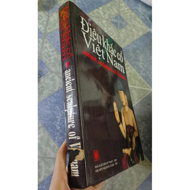 Điêu khắc cổ Việt Nam - Phan Cẩm Thượng 748827