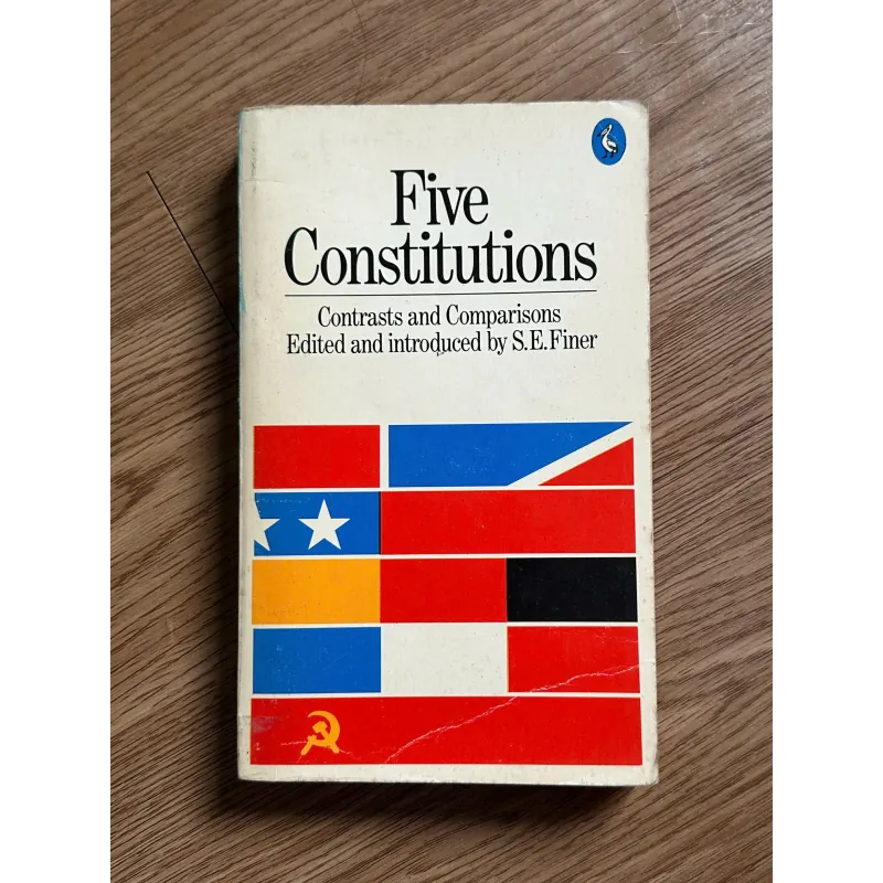 Five Constitutions - S. E. Finer (ed.) 787552
