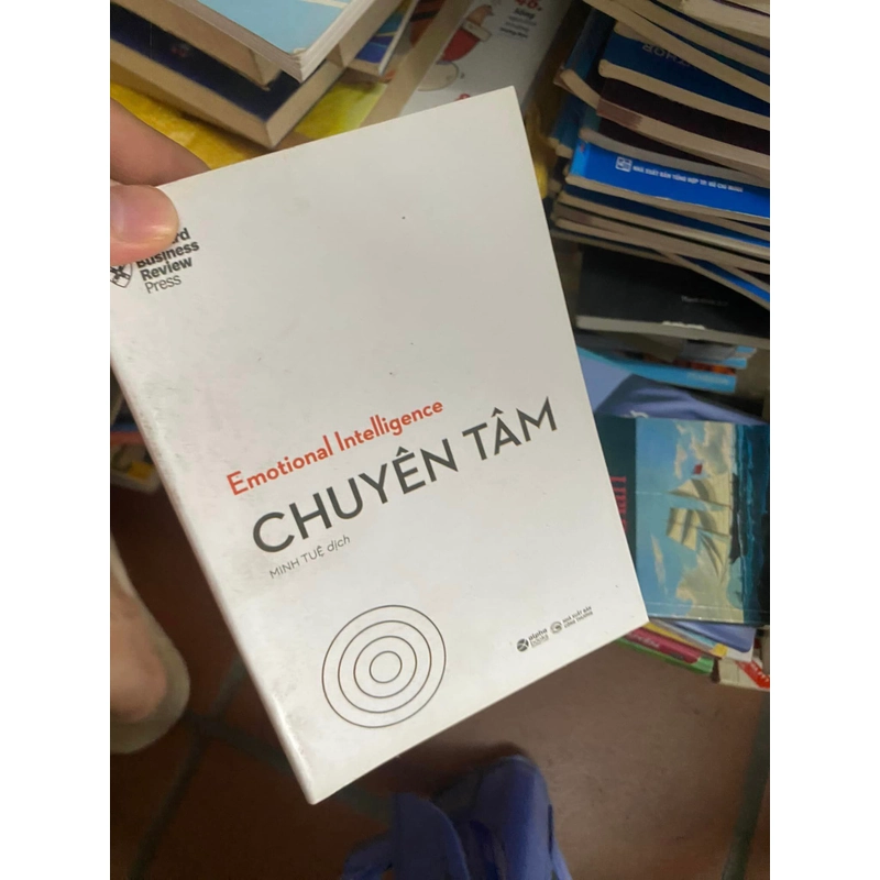 Sách Chuyên tâm (Emotional Intelligence) - Minh Tuệ dịch 308225