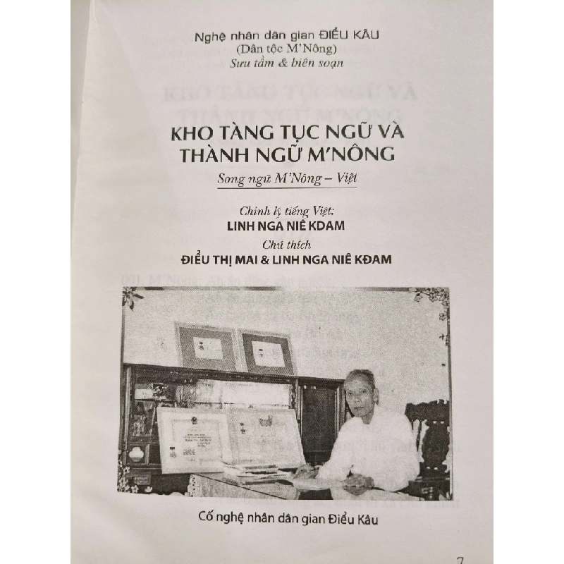 KHO TÀNG TỤC NGỮ THÀNH NGỮ DÂN GIAN M' NÔNG - ĐIỂU  KÂU - 2010 - 294 trang - Bìa cứng ANTQ2308 VĂN HỌC 542588