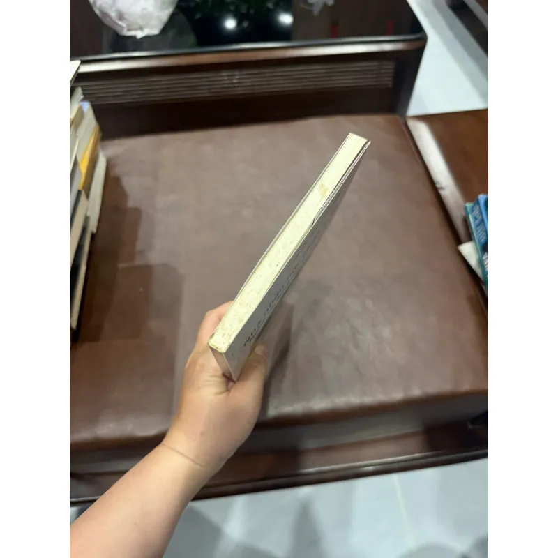 NHÀ NHÂN HỌC CHÂN TRẦN: NGHE VÀ ĐỌC JACQUES DOURNES- K5 1031105