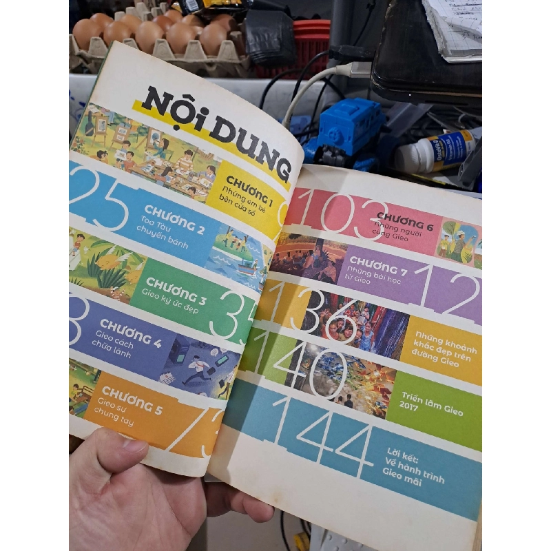 Sách Gieo - Chuyện Một Hành Trình Gieo Niềm Vui Và Cái Đẹp - Nhóm Tác Giả Toa Tàu - 2018 mới 80% ố - VĂN HỌC - HMT3012 749995