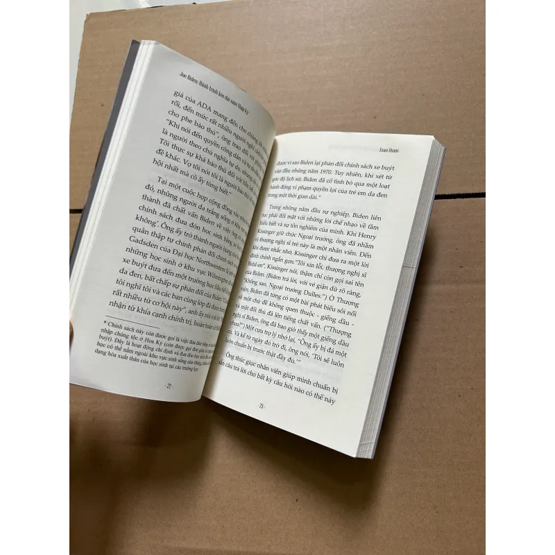 Joe Biden Hành trình kéo dài năm thập kỷ - Evan Osnos 789783